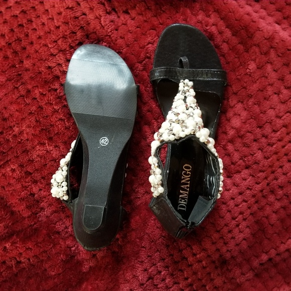 Beaded Sandles - Picture 3 of 4